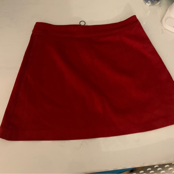 Zara red mini skirt - Picture 2 of 3